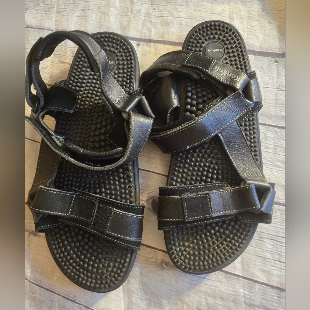 KENKOH BLACK LEATHER ADJUSTABLE STRAP MASSAGE SANDALS MEN'S SIZE 12